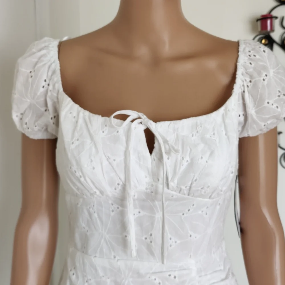 Dress - Picture 2 of 6